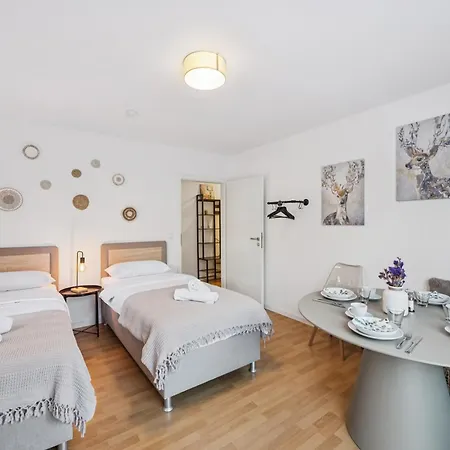 Apartamento Krelax Black Forest - 3 Bedrooms - 6 Guests - Terrace - Parking - Smart Tv - Near Thermal Baths - Nature *