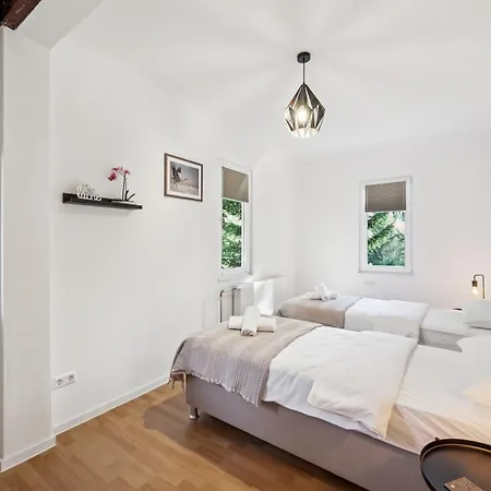 Apartamento Krelax Black Forest - 3 Bedrooms - 6 Guests - Terrace - Parking - Smart Tv - Near Thermal Baths - Nature *