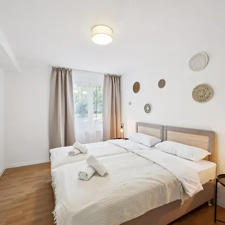 Apartamento Krelax Black Forest - 3 Bedrooms - 6 Guests - Terrace - Parking - Smart Tv - Near Thermal Baths - Nature